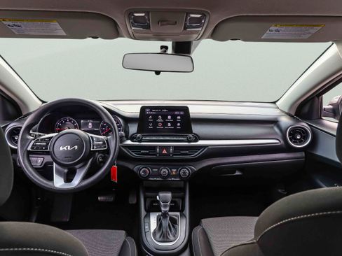 Certified 2023 Kia Forte LXS w/ LXS Technology Package FWD image 20