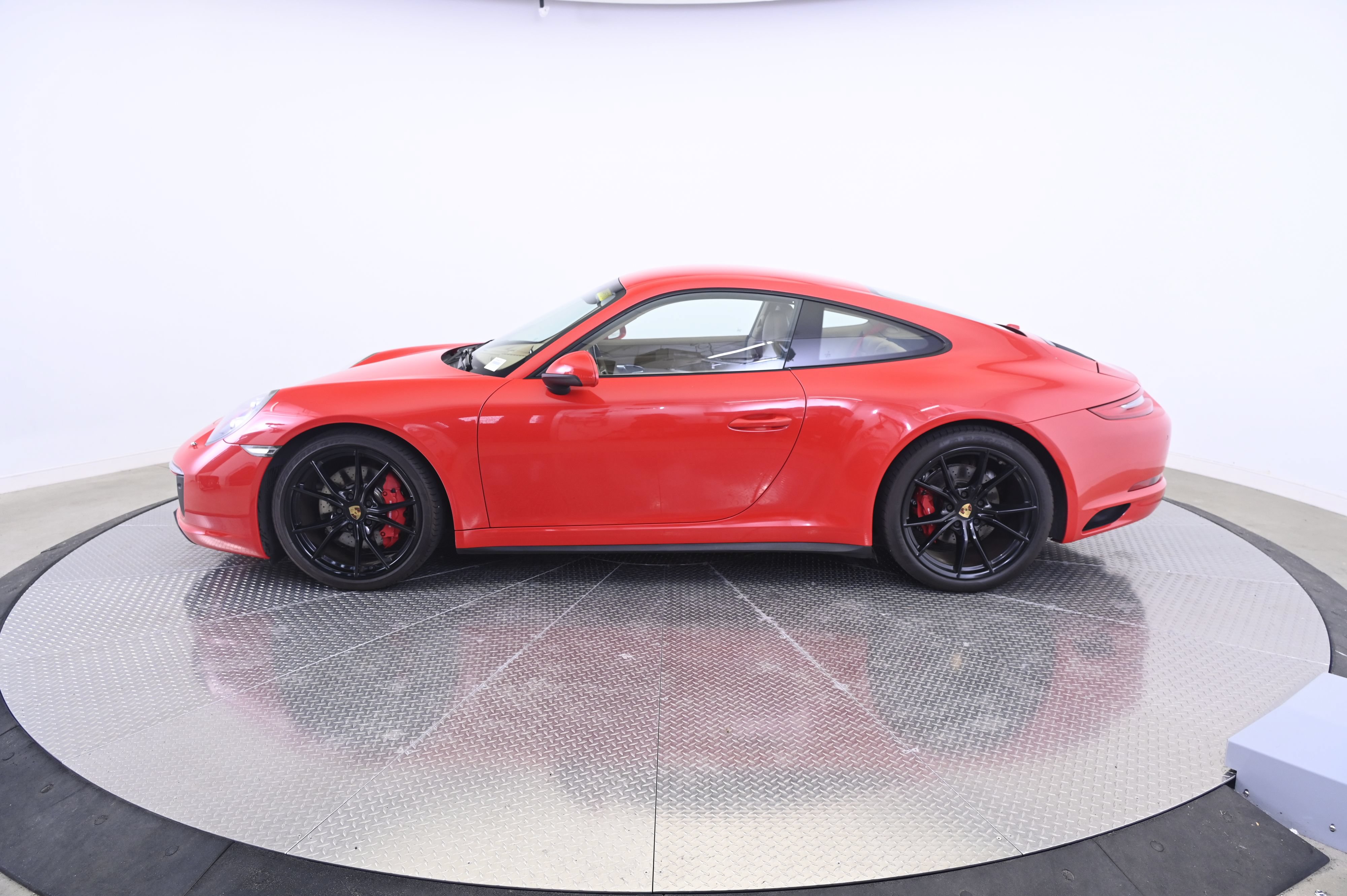 Used 2017 Porsche 911 Carrera S RWD image 2