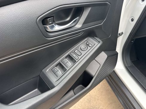 Used 2023 Honda Accord LX image 18