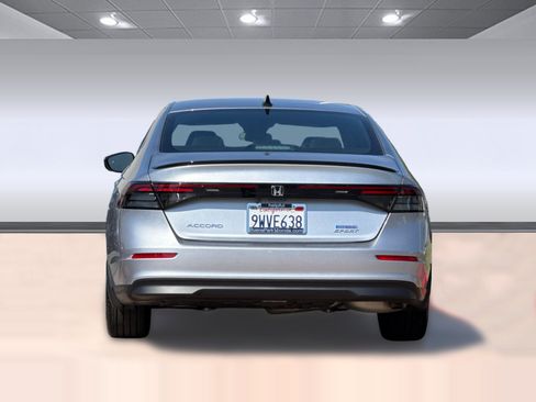 Used 2025 Honda Accord Sport image 9