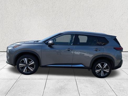 Used 2023 Nissan Rogue SL image 6