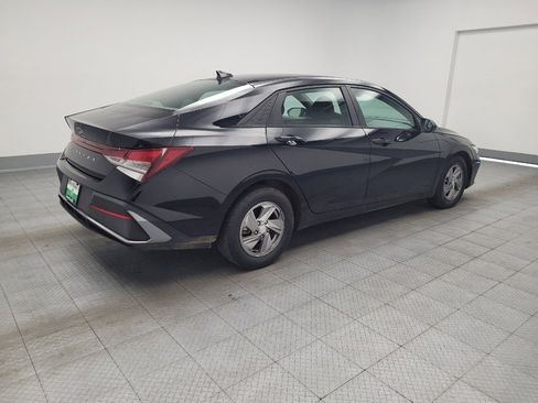 Used 2024 Hyundai Elantra SE FWD image 10
