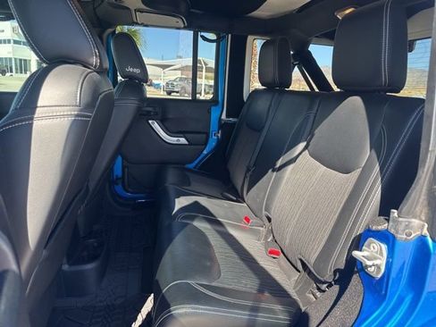 Used 2015 Jeep Wrangler Unlimited Sport image 10