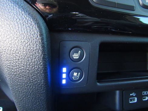 Used 2025 Honda Ridgeline Black Edition image 23