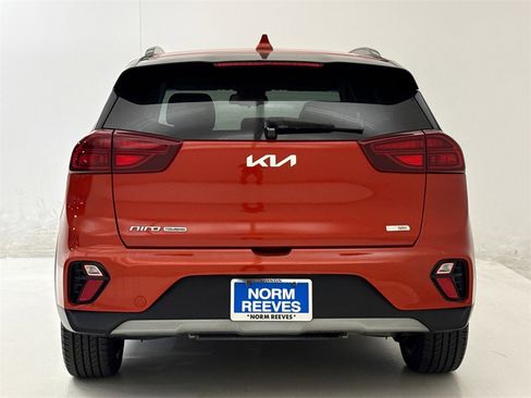 Used 2022 Kia Niro Touring Special Edition image 9