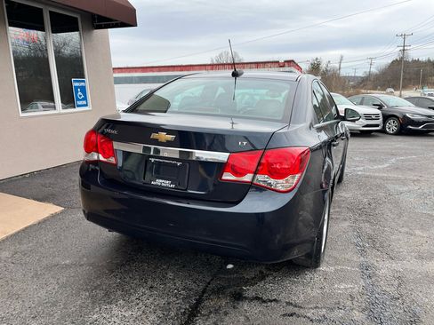 Used 2016 Chevrolet Cruze LT image 4