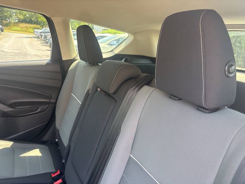 Used 2015 Ford Escape SE FWD image 10