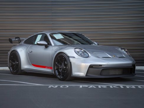 Certified 2023 Porsche 911 GT3 RWD image 9