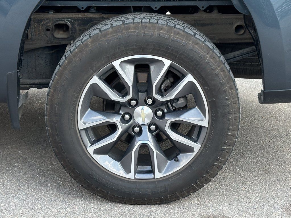Used 2019 Chevrolet Silverado 1500 LT w/ Texas Edition RWD image 11