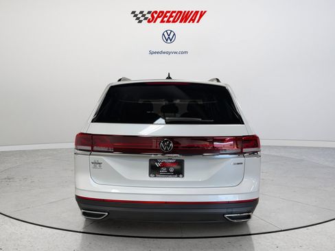 New 2026 Volkswagen Atlas SE image 6