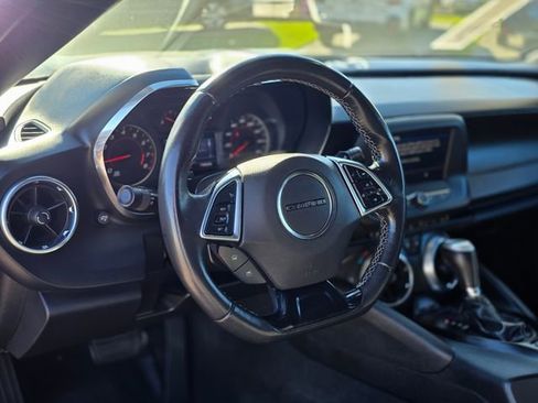 Used 2020 Chevrolet Camaro LT image 13