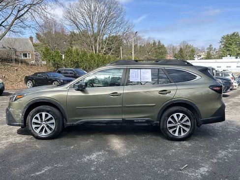 Certified 2022 Subaru Outback Premium image 2