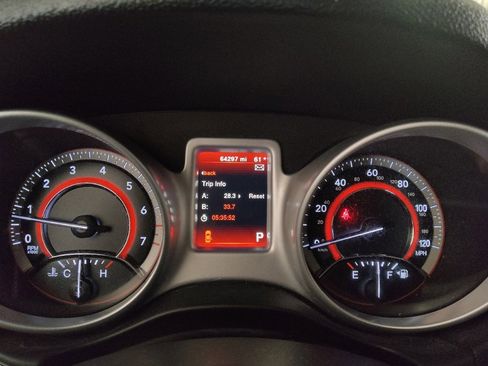 Used 2019 Dodge Journey SE image 23