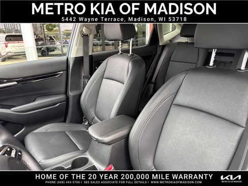 Used 2024 Kia Seltos SX w/ SX Sunroof Package AWD/4WD image 16