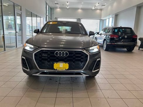 Used 2023 Audi Q5 2.0T Premium Plus w/ Premium Plus Package AWD/4WD image 2