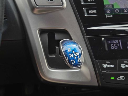 Used 2017 Toyota Prius V Five w/ Advanced Technology Package FWD image 37