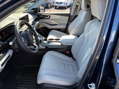 Certified 2026 Acura MDX w/ Technology Package image 14