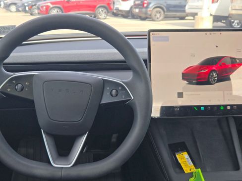 Used 2025 Tesla Model 3 Long Range AWD/4WD image 19