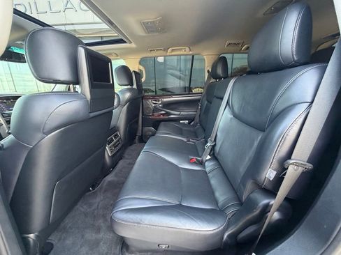 Used 2015 Lexus LX 570 4WD image 14