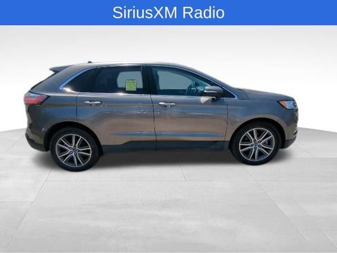 Used 2019 Ford Edge Titanium w/ Class II Trailer Tow Package AWD/4WD image 6