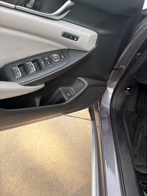 Used 2018 Honda Accord EX-L image 15