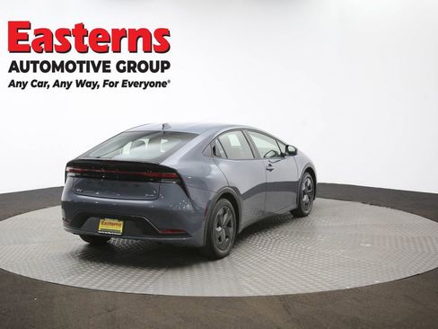 Used 2024 Toyota Prius LE image 38