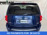 Used 2017 Dodge Grand Caravan SXT image 3