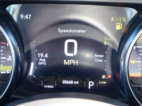 Used 2022 Jeep Wrangler Unlimited Rubicon 4xe AWD/4WD image 14