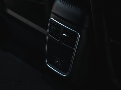 Used 2020 Dodge Charger GT image 15