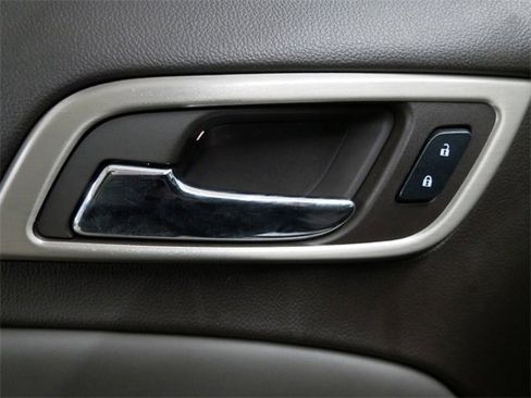 Used 2016 GMC Yukon Denali w/ Open Road Package image 14