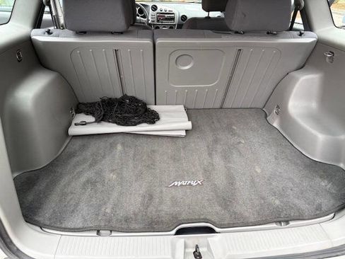 Used 2004 Toyota Matrix XR FWD image 11