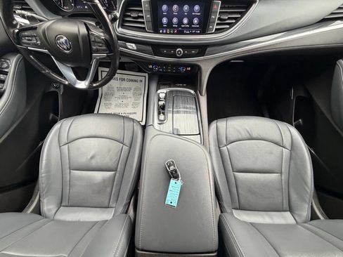 Used 2022 Buick Enclave Premium AWD/4WD image 21