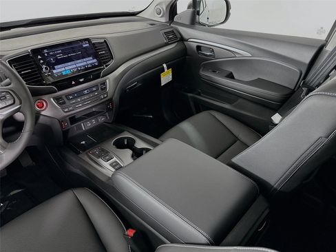 New 2026 Honda Ridgeline RTL image 25