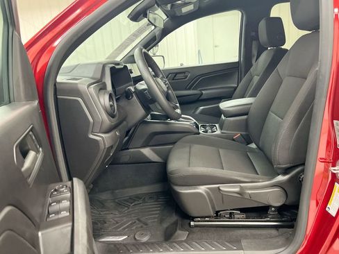 Used 2023 Chevrolet Colorado Trail Boss w/ Advanced Trailering Package AWD/4WD image 19