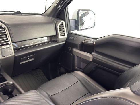 Used 2018 Ford F150 Raptor w/ Equipment Group 802A Luxury image 21