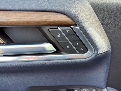 Used 2024 Chevrolet Silverado 3500 High Country w/ Z71 Off-Road Package image 14