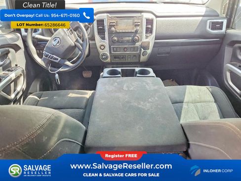 Used 2017 Nissan Titan SV AWD/4WD image 11