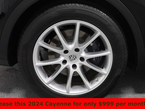 Certified 2024 Porsche Cayenne image 33