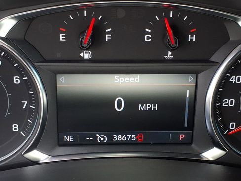 Used 2024 Chevrolet Equinox RS w/ RS Leather Package FWD image 30