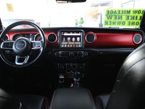 Certified 2020 Jeep Gladiator Rubicon image 40