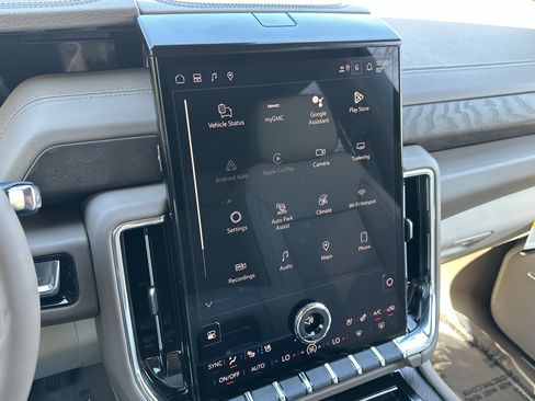 New 2026 GMC Yukon Denali w/ Denali Reserve Package image 27