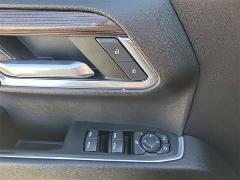 Used 2023 Chevrolet Silverado 1500 LT image 13