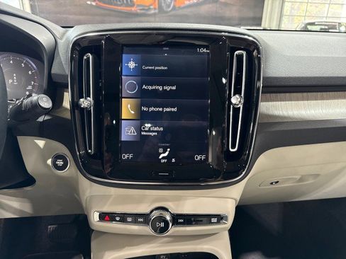 Used 2020 Volvo XC40 T4 Inscription image 74