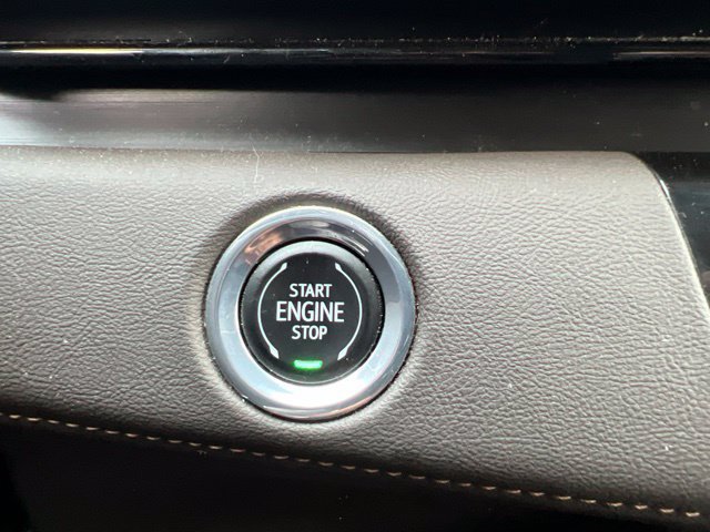 Used 2023 Cadillac Escalade ESV Sport w/ LPO, ONYX Package AWD/4WD image 21