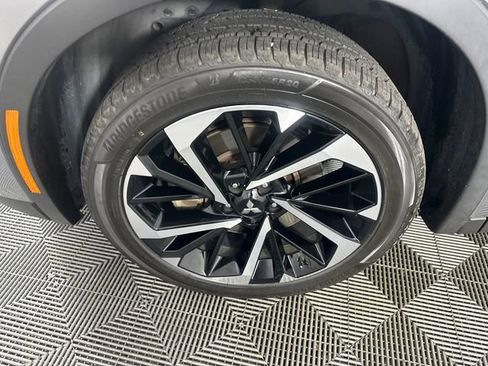 Used 2022 Mitsubishi Outlander SE AWD/4WD image 2