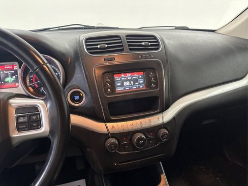 Used 2019 Dodge Journey SE w/ Connectivity Group FWD image 37