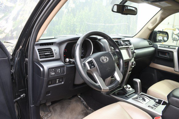 Used 2010 Toyota 4Runner Limited AWD/4WD image 14