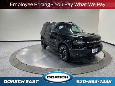 New 2026 Ford Bronco Sport Outer Banks w/ Outer Banks Tech Package+ AWD/4WD image 3