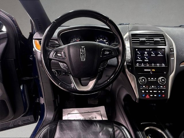 Used 2018 Lincoln MKC Reserve w/ Lincoln MKC Climate Package AWD/4WD image 11