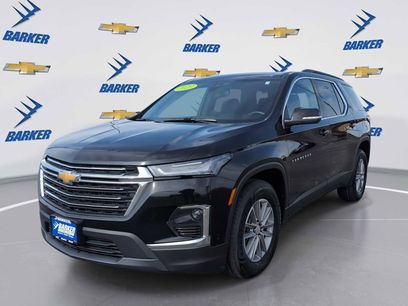 Used 2023 Chevrolet Traverse LT